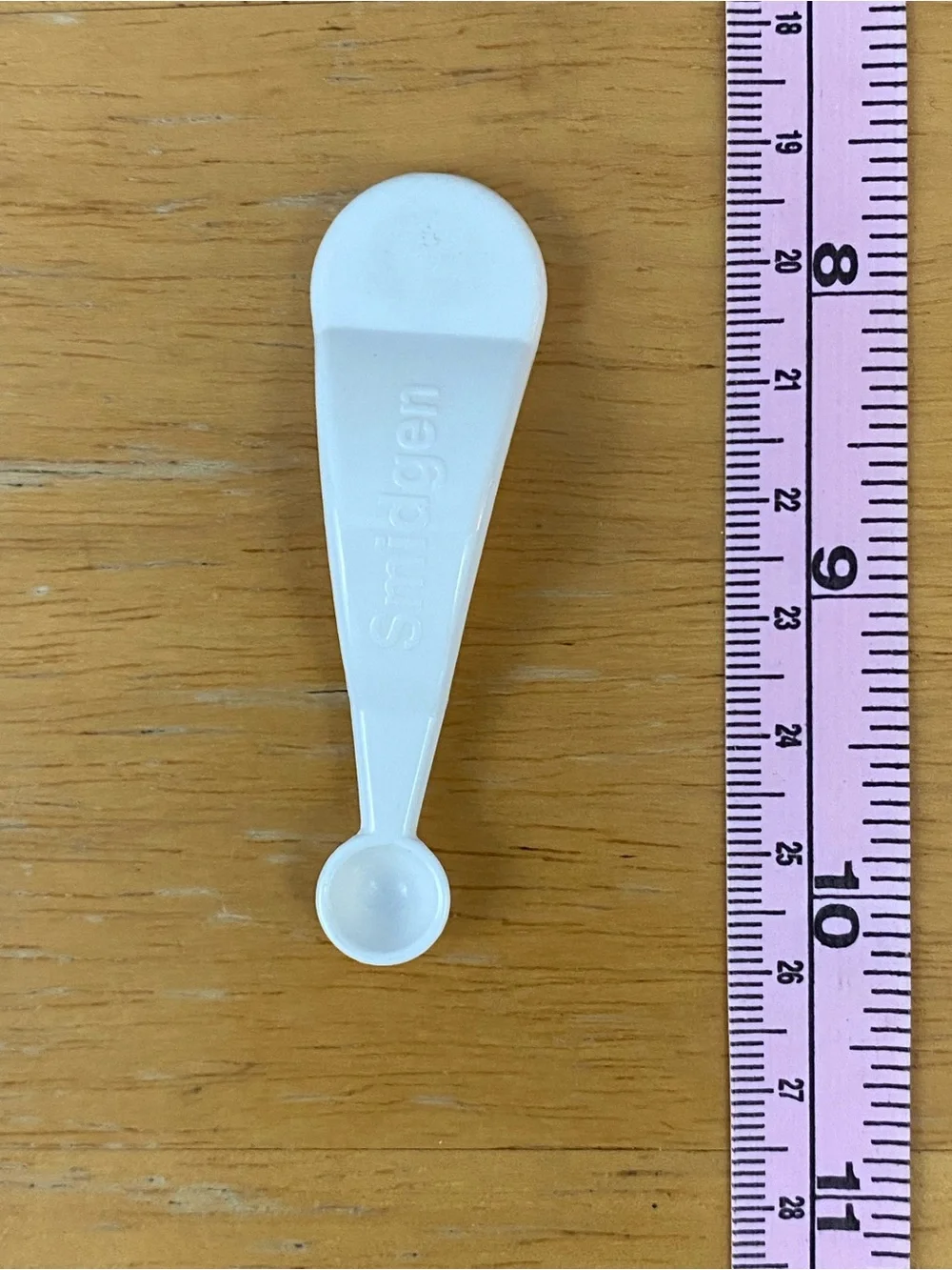 Vintage Tupperware White Mini Measuring Spoon Magnet Set